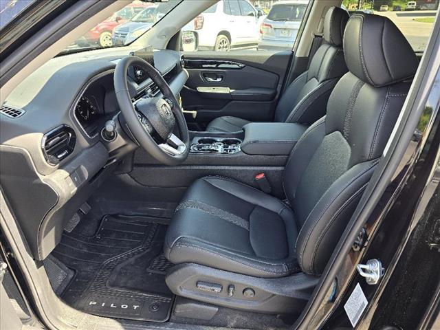 new 2025 Honda Pilot car, priced at $49,366