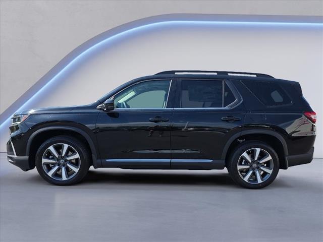new 2025 Honda Pilot car, priced at $49,366