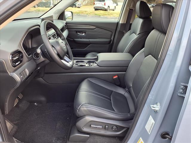 new 2026 Honda Pilot car, priced at $51,995