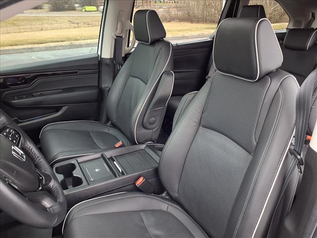 used 2025 Honda Odyssey car, priced at $45,649
