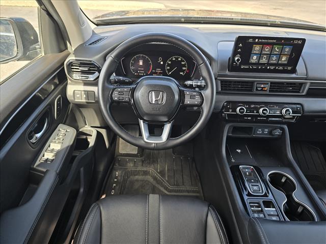 used 2025 Honda Pilot car, priced at $44,773