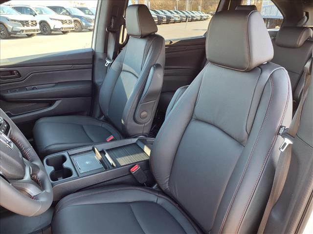 new 2026 Honda Odyssey car, priced at $43,895