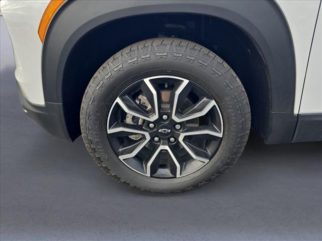used 2024 Chevrolet TrailBlazer car, priced at $25,448