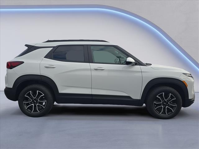 used 2024 Chevrolet TrailBlazer car, priced at $25,448