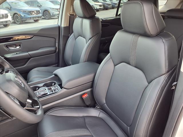 new 2026 Honda Pilot car, priced at $49,295