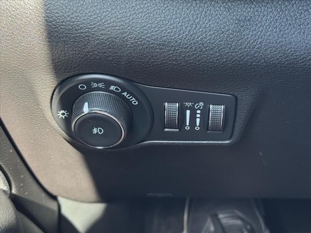 used 2022 Jeep Compass car, priced at $18,639