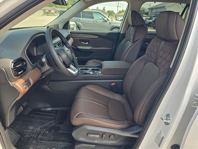 new 2026 Honda Pilot car, priced at $56,644
