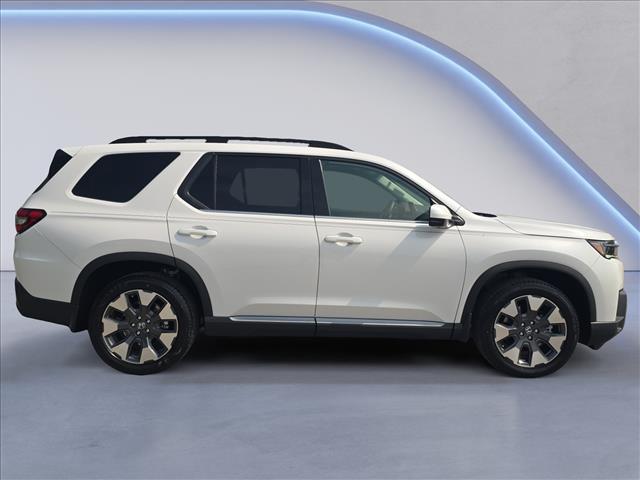 new 2026 Honda Pilot car, priced at $56,644