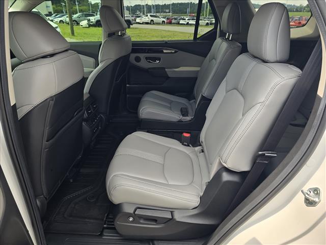 used 2025 Honda Pilot car, priced at $43,339