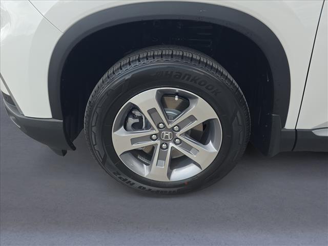 used 2025 Honda Pilot car, priced at $43,339