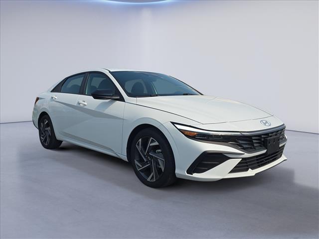used 2025 Hyundai Elantra car, priced at $20,954