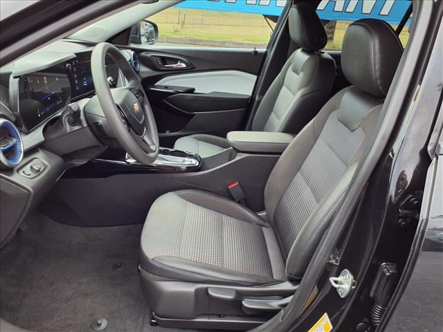 used 2025 Chevrolet Trax car, priced at $22,959