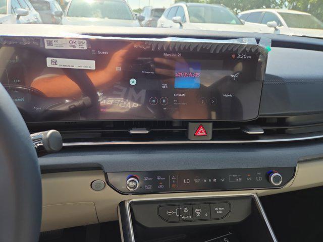 new 2026 Kia Carnival Hybrid car, priced at $47,350