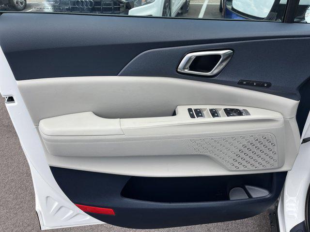 new 2026 Kia Carnival Hybrid car, priced at $43,809