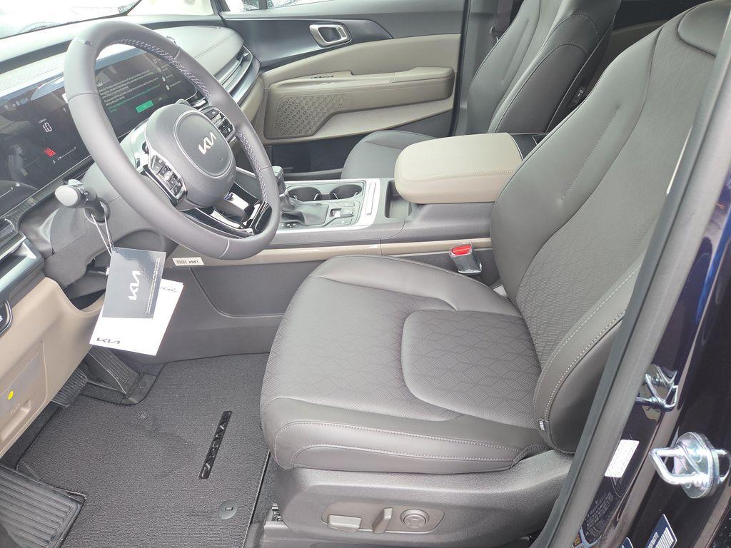 new 2026 Kia Carnival car, priced at $39,179