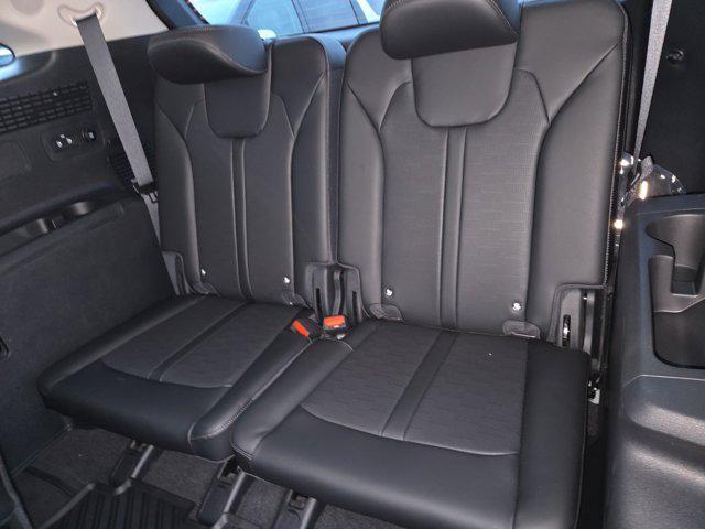 new 2026 Kia Sorento car, priced at $39,295