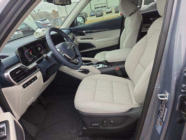 new 2025 Kia Telluride car, priced at $40,425