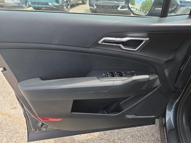 new 2026 Kia Sportage Hybrid car, priced at $29,258