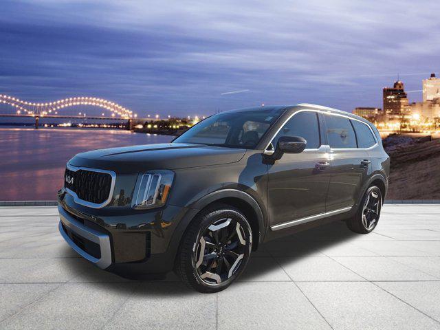 used 2023 Kia Telluride car, priced at $27,892