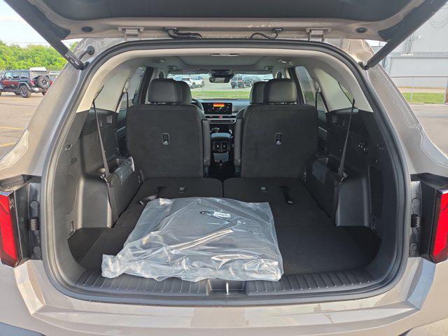 new 2026 Kia Sorento car, priced at $41,647