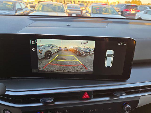 new 2026 Kia Sorento car, priced at $34,291