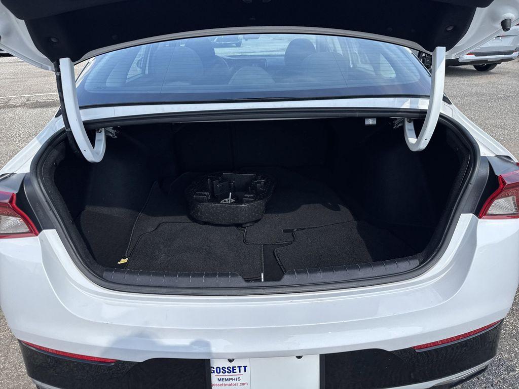 used 2023 Kia K5 car