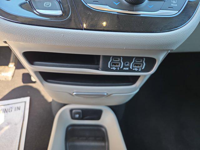 used 2024 Chrysler Pacifica car, priced at $26,968