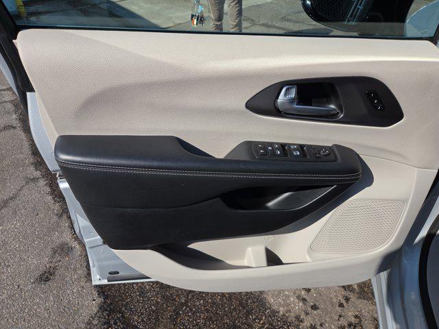 used 2024 Chrysler Pacifica car, priced at $26,968