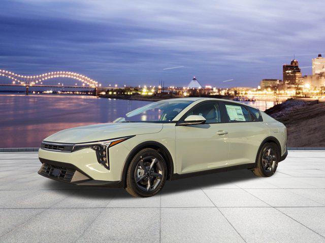 new 2025 Kia K4 car, priced at $23,184
