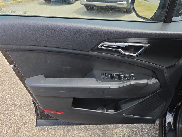 new 2026 Kia Sportage Hybrid car, priced at $29,258