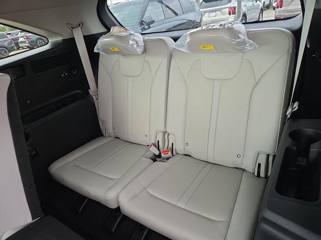 new 2026 Kia Sorento car, priced at $36,014