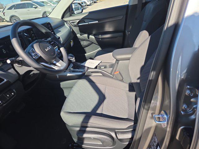 new 2026 Kia Seltos car, priced at $25,095