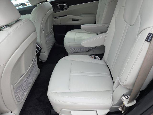 new 2026 Kia Sorento Hybrid car, priced at $40,735