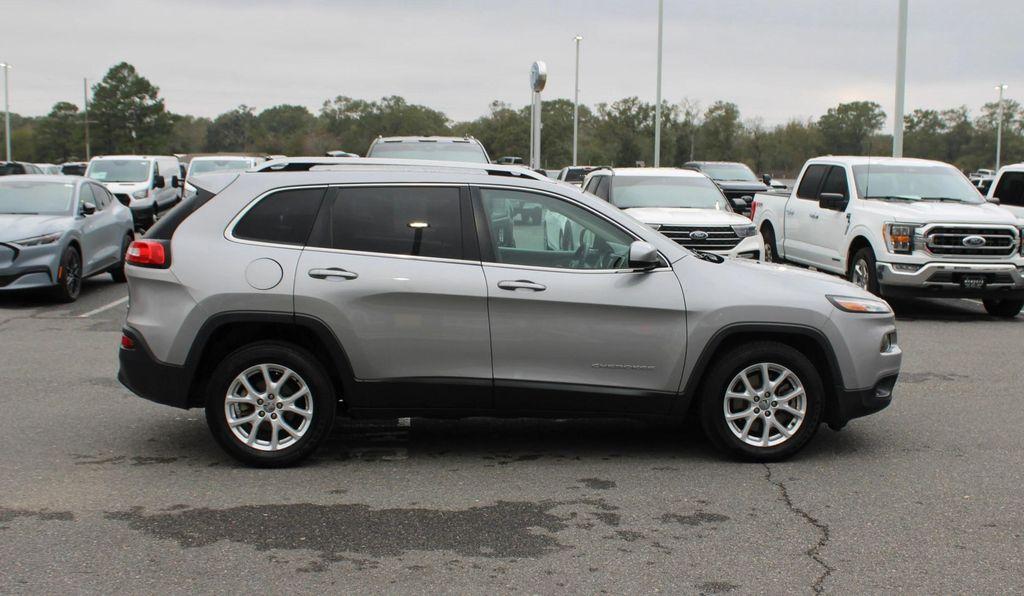used 2017 Jeep Cherokee car, priced at $12,577