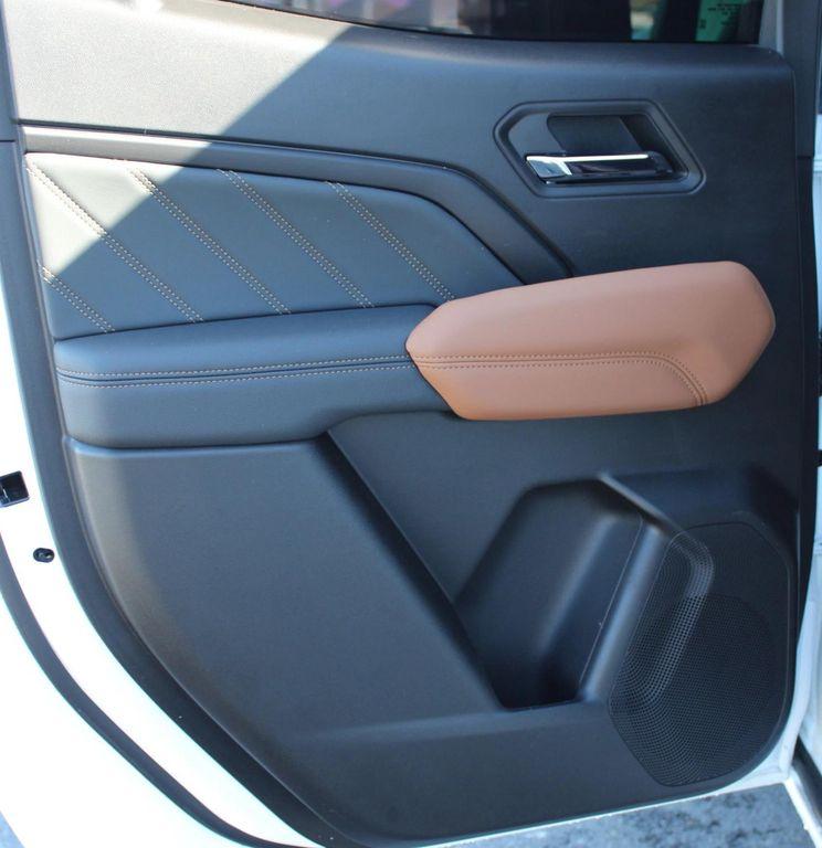 used 2025 GMC Canyon car