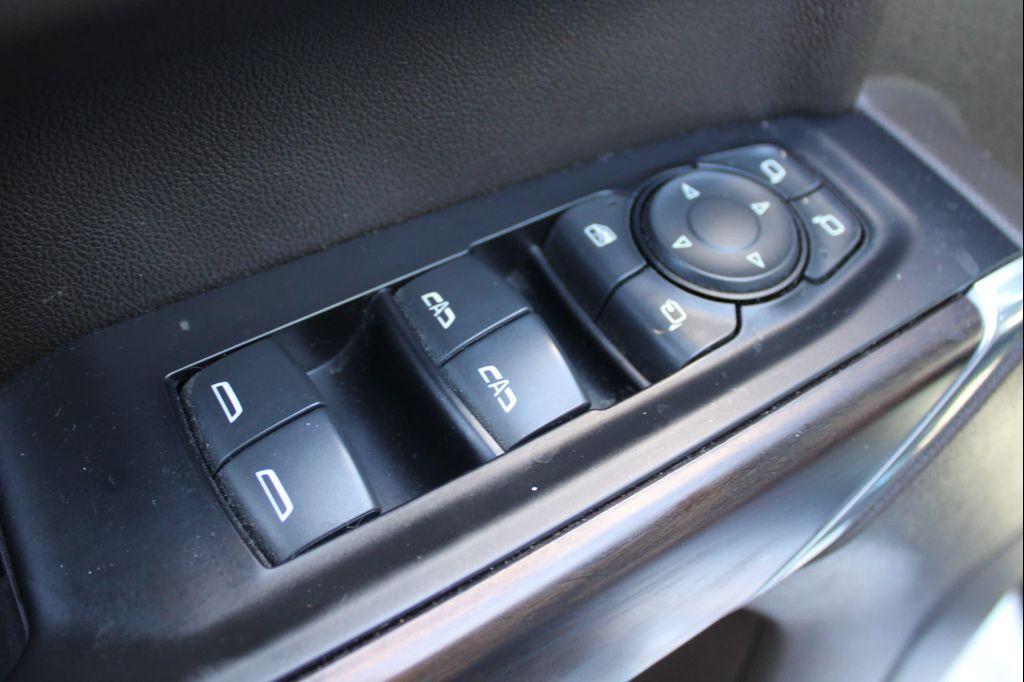 used 2021 GMC Sierra 1500 car, priced at $33,917