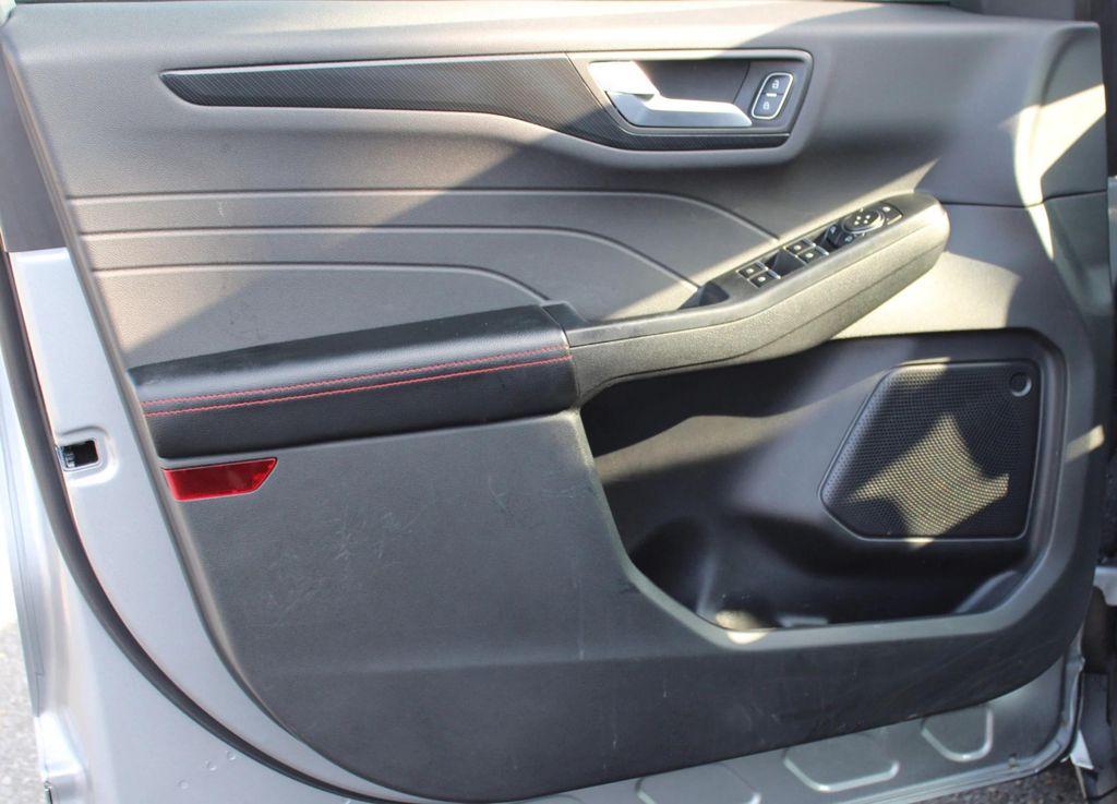 used 2023 Ford Escape car, priced at $21,557