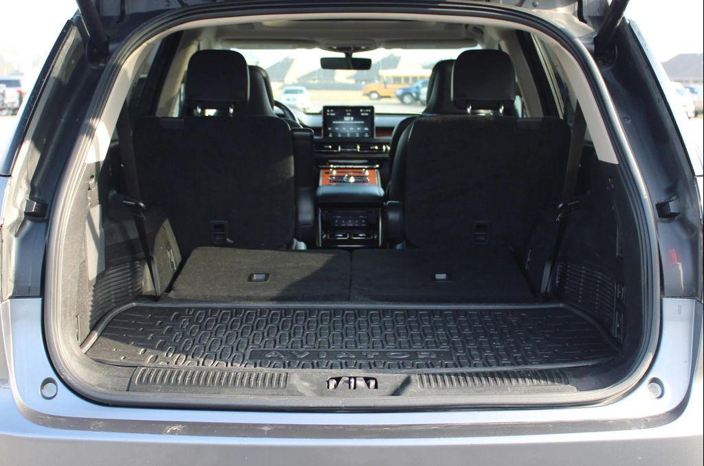 used 2022 Lincoln Aviator car, priced at $31,997