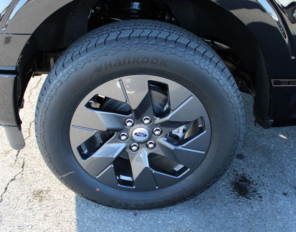 new 2025 Ford F-150 car, priced at $45,530