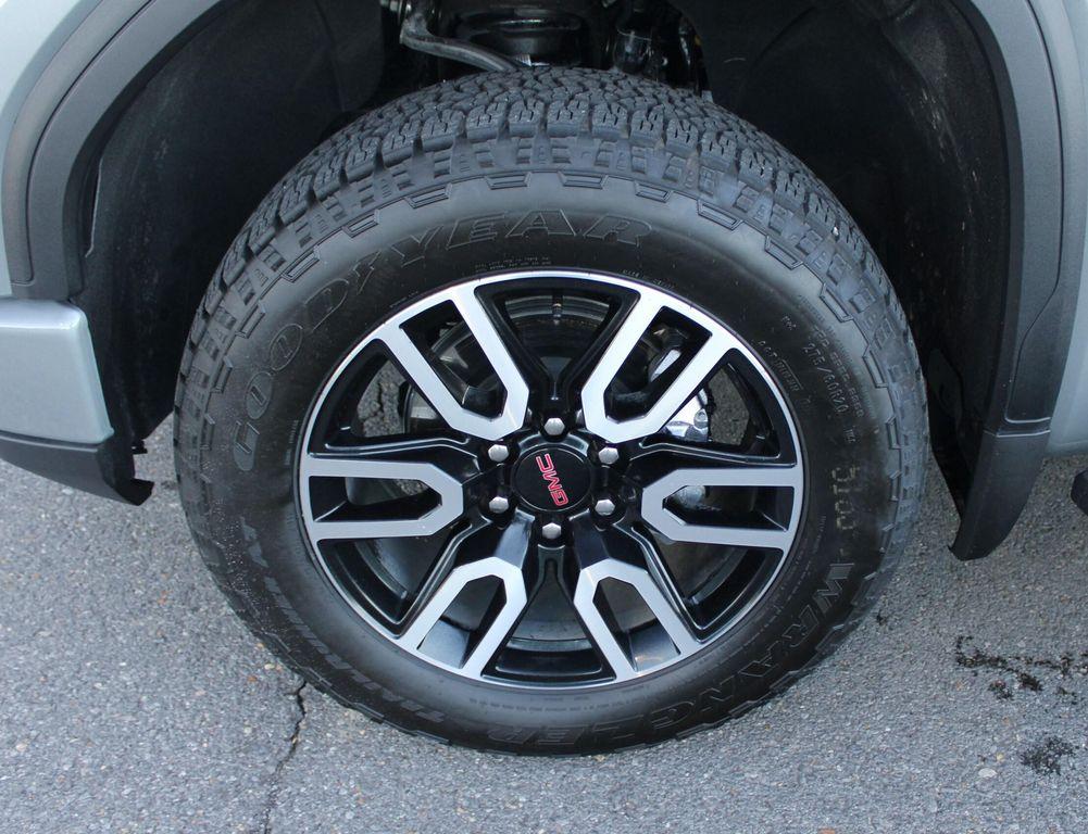 used 2024 GMC Sierra 1500 car, priced at $59,577