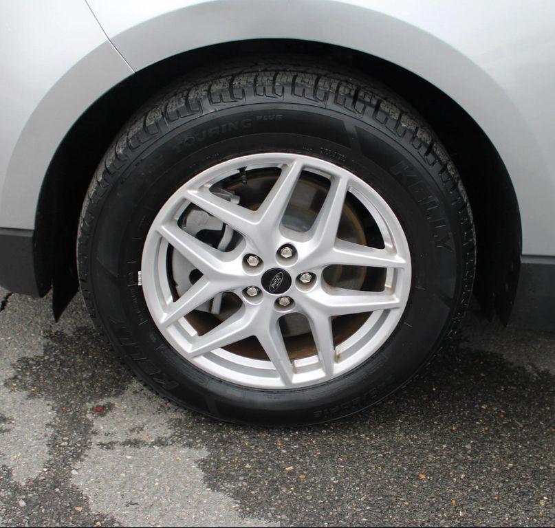 used 2024 Ford Edge car, priced at $24,997