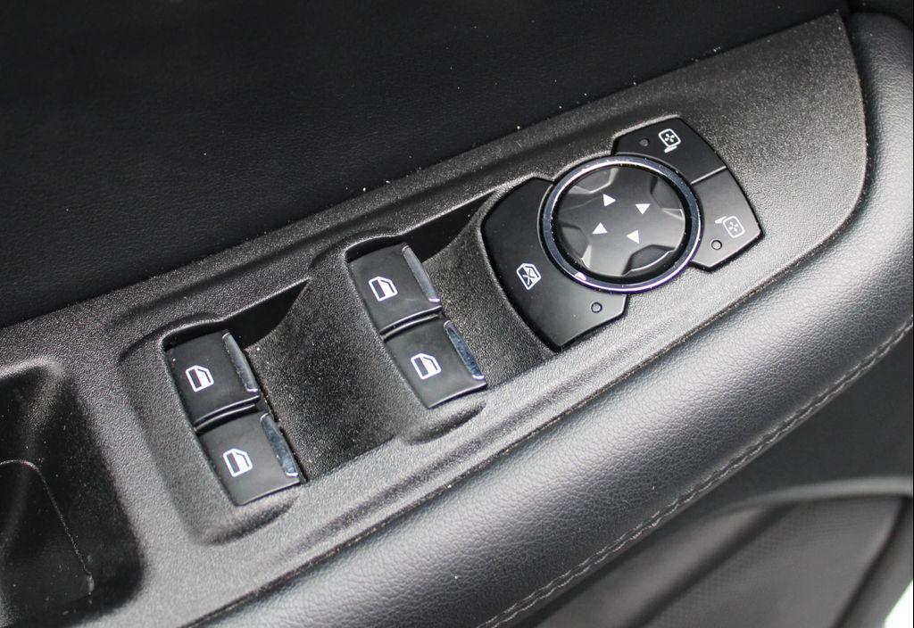 used 2024 Ford Edge car, priced at $24,997