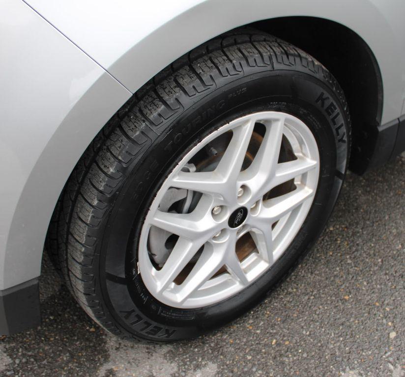 used 2024 Ford Edge car, priced at $24,997