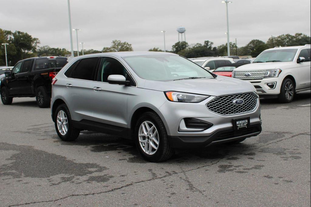 used 2024 Ford Edge car, priced at $24,997