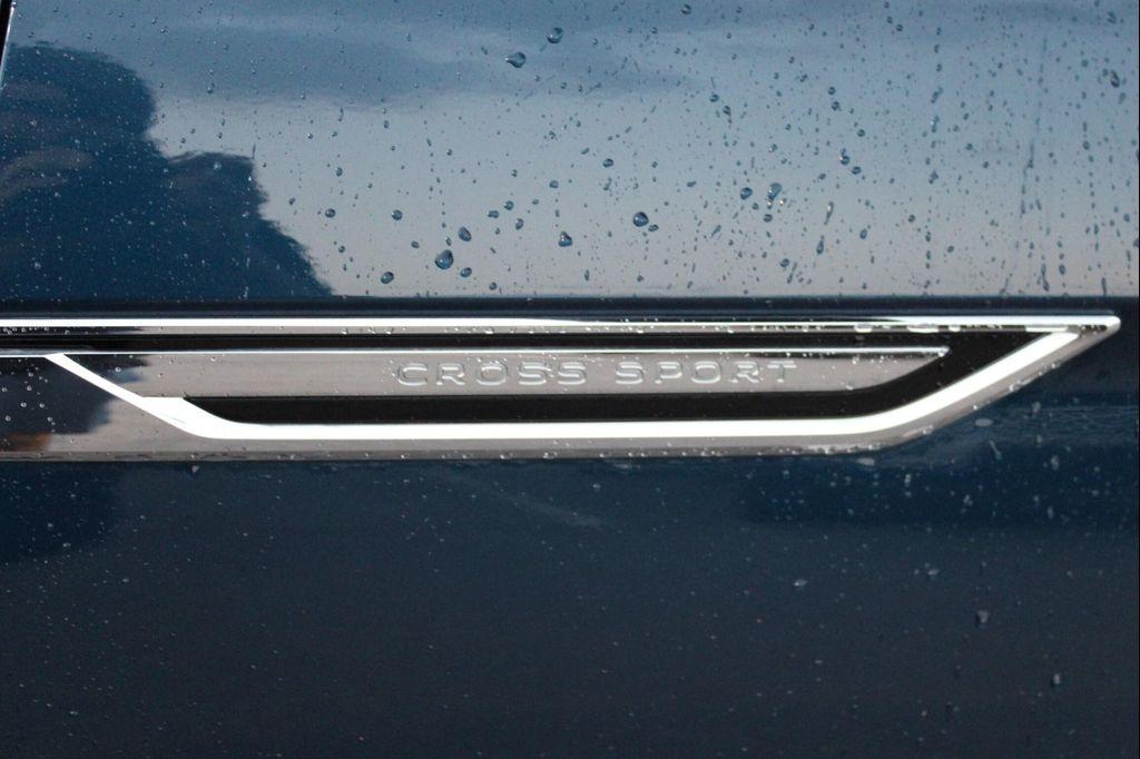 used 2023 Volkswagen Atlas Cross Sport car