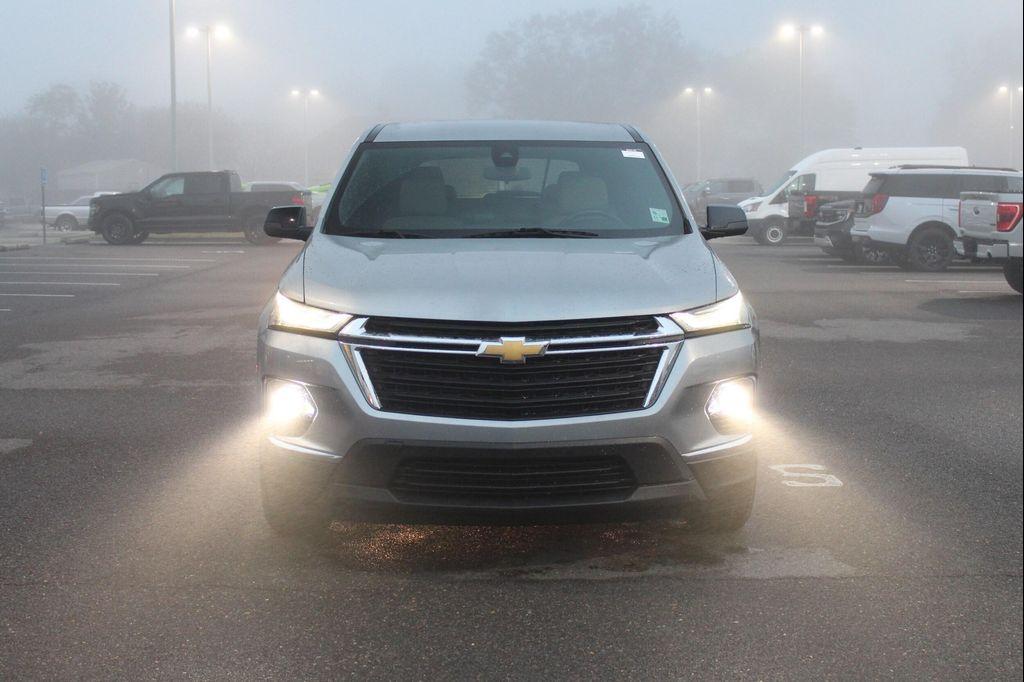 used 2023 Chevrolet Traverse car, priced at $26,597