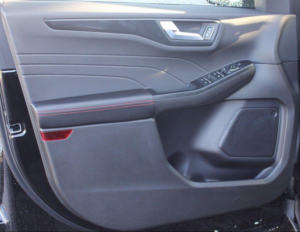 new 2026 Ford Escape car, priced at $33,025