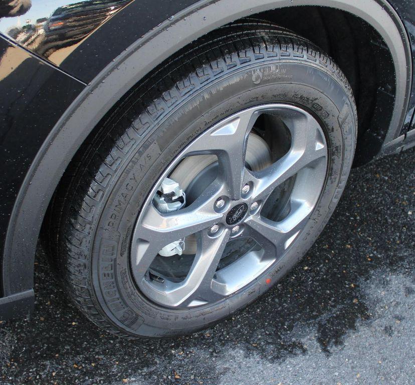 new 2026 Ford Escape car, priced at $33,025