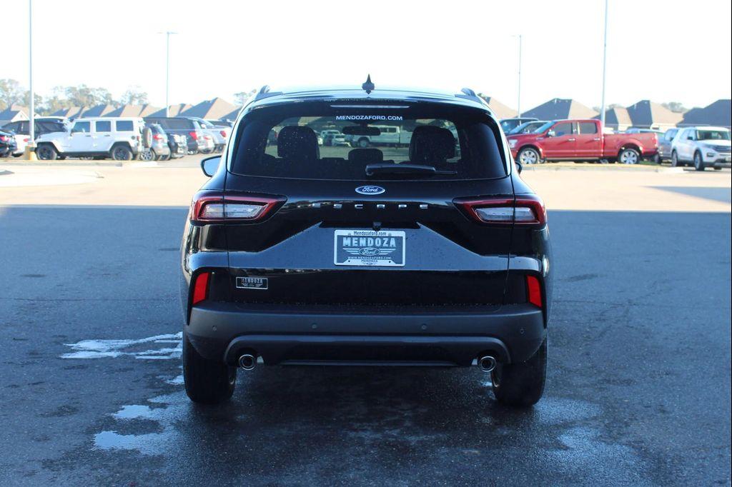 new 2026 Ford Escape car, priced at $33,025