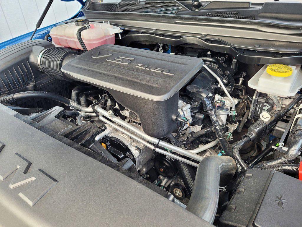 used 2025 Ram 1500 car, priced at $34,555
